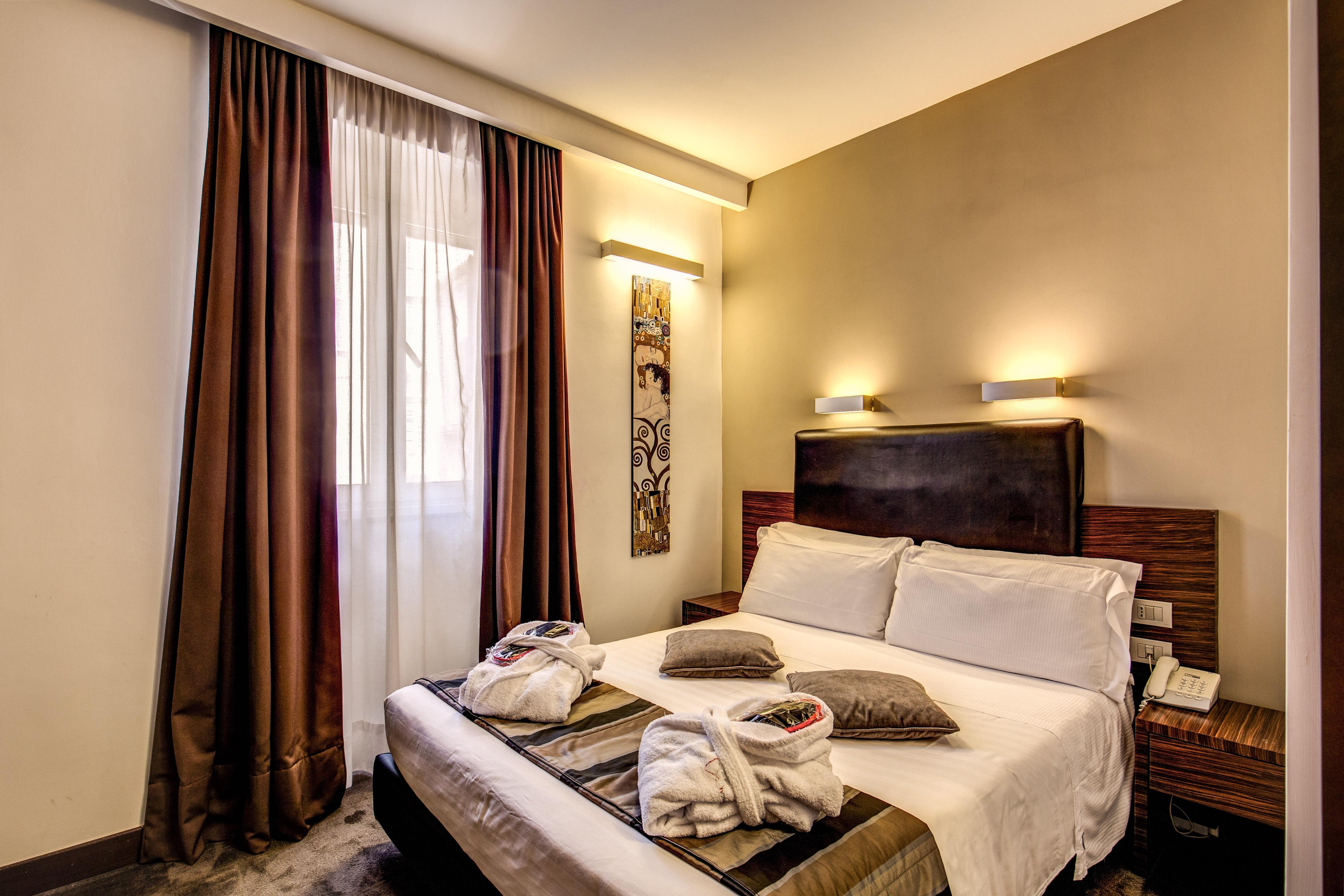 Trevi Collection Hotel - Gruppo Trevi Hotels Рим Екстер'єр фото